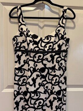Skirtin Around, sleeveless black and white, versatile dress - size 8